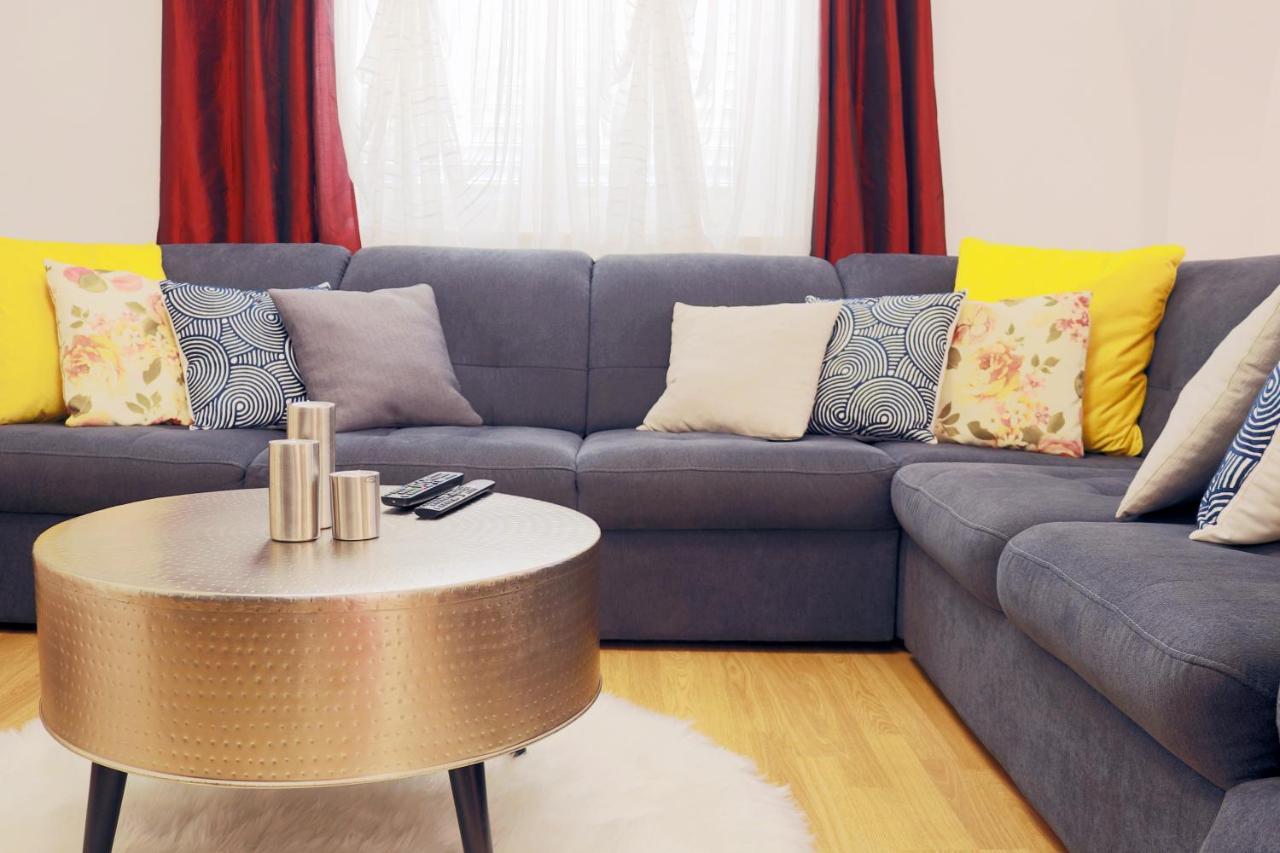 Villa Grand Pinea Cilipi Ngoại thất bức ảnh