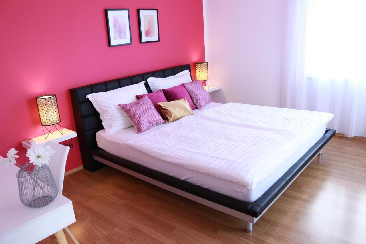 Villa Grand Pinea Cilipi Ngoại thất bức ảnh