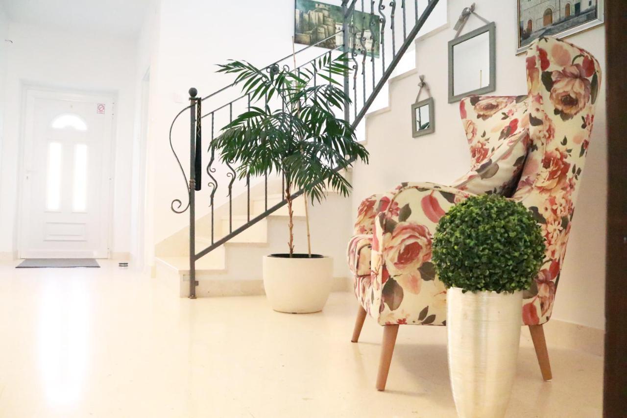 Villa Grand Pinea Cilipi Ngoại thất bức ảnh